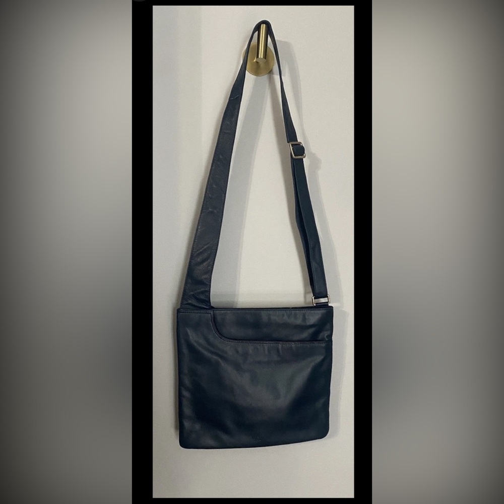 RADLEY LONDON Navy Blue Leather Crossbody Messenger Bag Academia Zip Purse